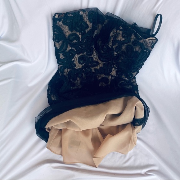 NWT BCBGMAXAZRIA Abigail Black mini Dress – Size 2 - Mesh Trim Details - Picture 8 of 11